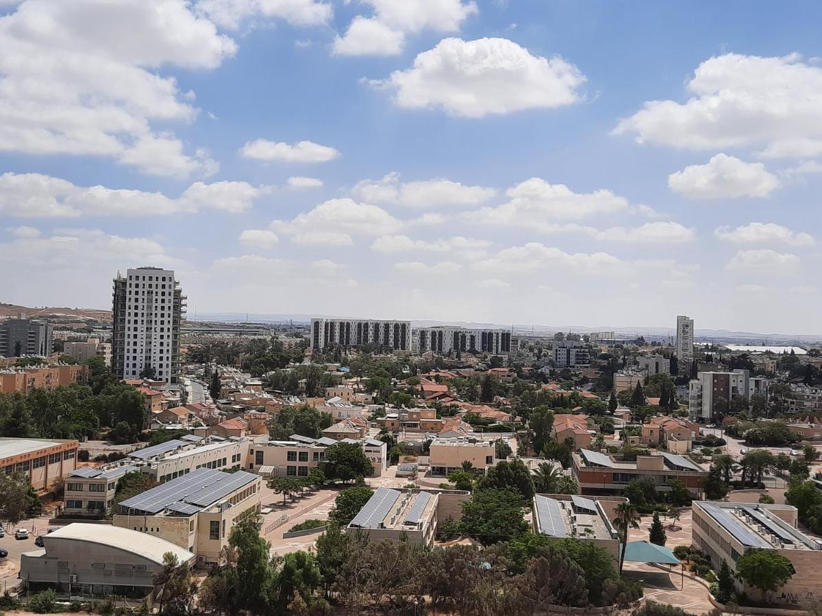 The Shining Star -A Beautiful 3 Bedroom Apartment Beersheba Buitenkant foto