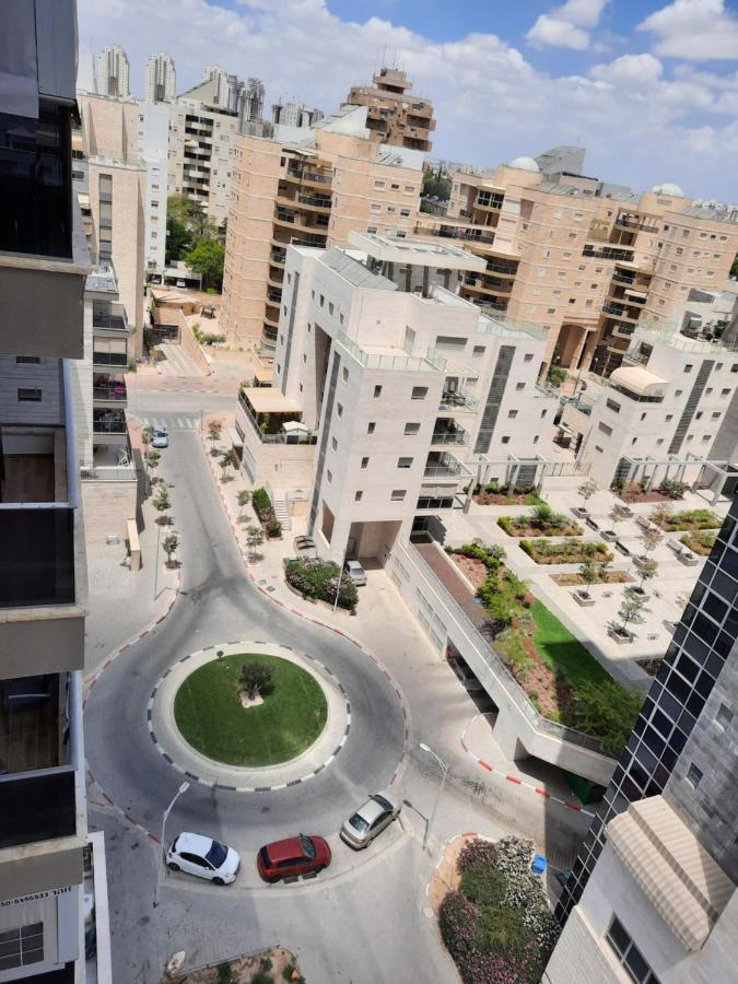 The Shining Star -A Beautiful 3 Bedroom Apartment Beersheba Buitenkant foto