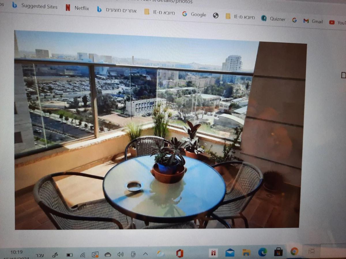 The Shining Star -A Beautiful 3 Bedroom Apartment Beersheba Buitenkant foto