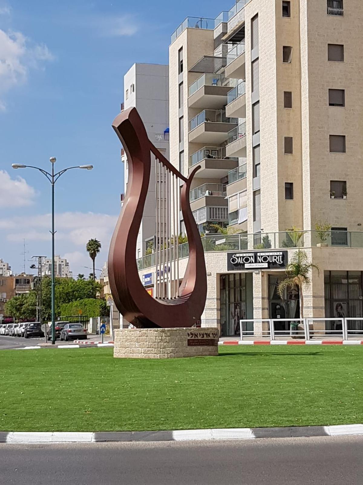 The Shining Star -A Beautiful 3 Bedroom Apartment Beersheba Buitenkant foto