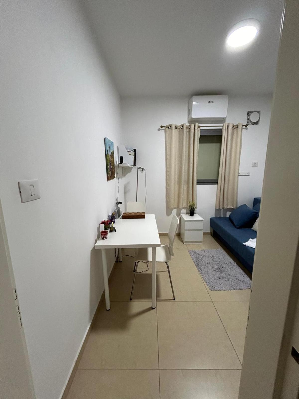The Shining Star -A Beautiful 3 Bedroom Apartment Beersheba Buitenkant foto