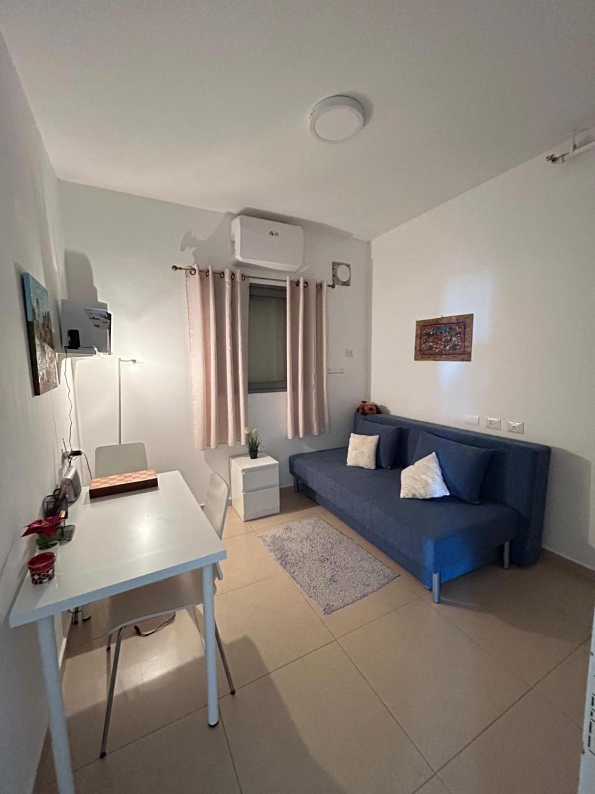 The Shining Star -A Beautiful 3 Bedroom Apartment Beersheba Buitenkant foto