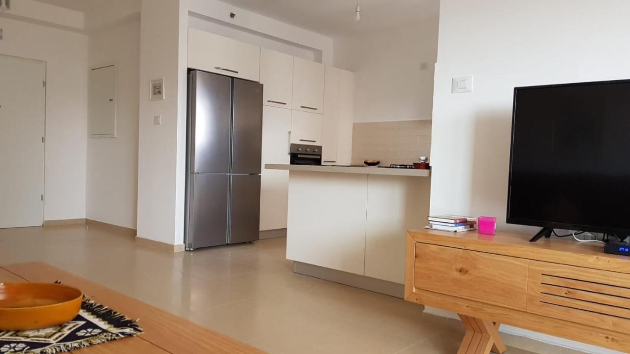 The Shining Star -A Beautiful 3 Bedroom Apartment Beersheba Buitenkant foto