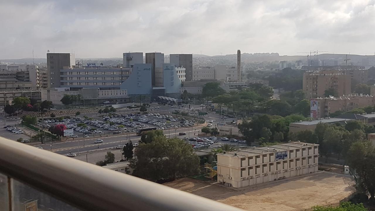 The Shining Star -A Beautiful 3 Bedroom Apartment Beersheba Buitenkant foto